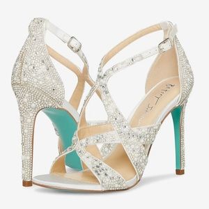 Betsey Johnson Shoes 👠